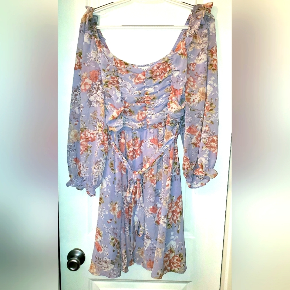Cute floral dress size large